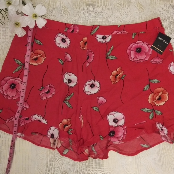 BOGO🆓 | NWT Forever 21 Plus 3X Skirt Style Shorts - Picture 1 of 6